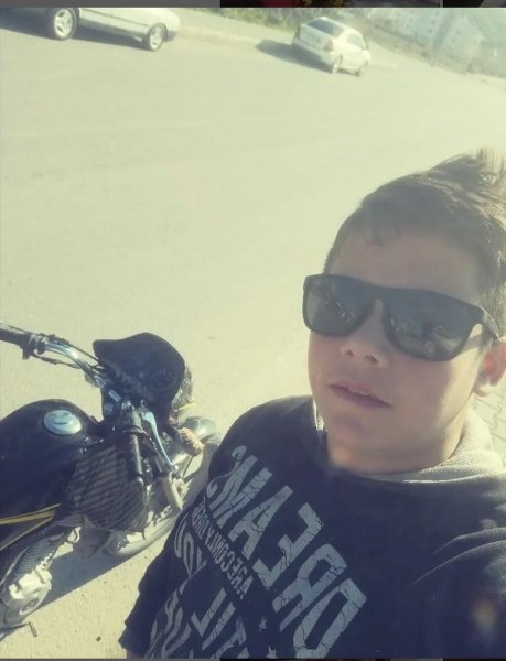 SEYDİKEMER’DE MOTOSİKLET OTOMOBİLLE ÇARPIŞTI: 1 ÖLÜ